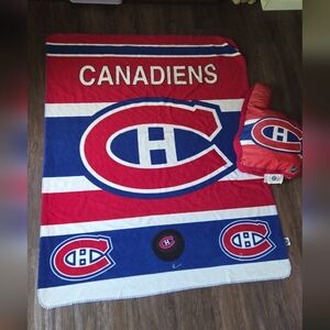 Montreal Canadians Pillow And Blanket